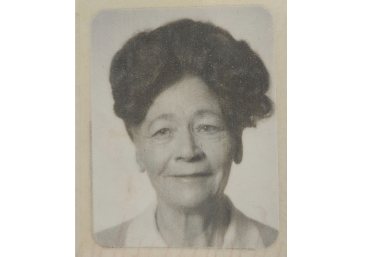 An old black and white photo of a Kelowna woman.